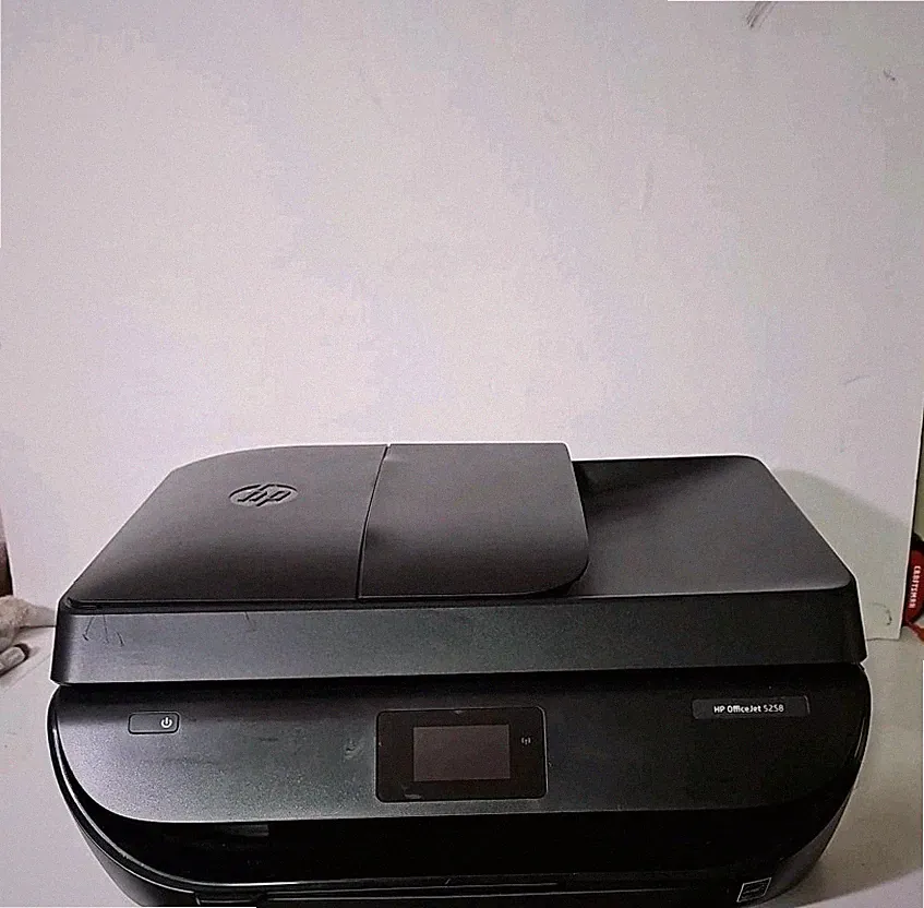 HP OfficeJet 5258 Color Inkjet Printer. Very Low Pg Cnt (204). New, Full Inks.